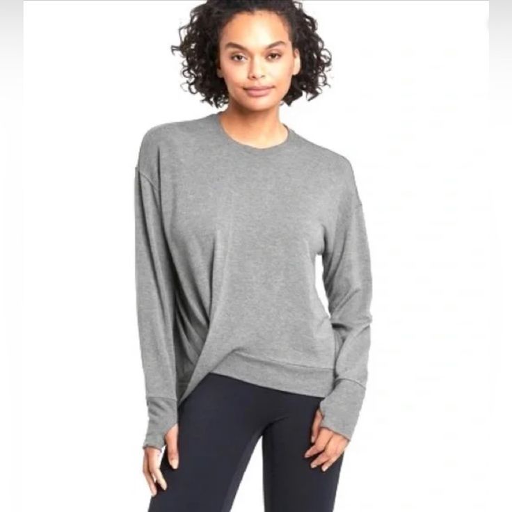 Nwt All In Motion Super Soft Twist-Front Crewneck Pullover Sweatshirt - All In Motion Size Small Color: Gray Moves With: Soft, Moisture-Wicking Fabric With Stretch Must-Have Features: Thumbhole Cuffs, Midweight Fabric, Asymmetrical Hem ** Make Me And Offer ** ** All Offers Accepted Or Countered ** Fast, Reliable Shipping. We Want You To Receive Your Purchase As Quickly And Hassle-Free As Possible. Sku 311 Sporty Long Sleeve Crew Neck Top For Fall, Sporty Long Sleeve Top With Crew Neck For Fall, Winter Workout Crew Neck Tops, Fall Layering Crew Neck Activewear, Heather Grey Crew Neck Top For Loungewear, Gray Crew Neck Tops For Athleisure, Gray Relaxed Fit Long Sleeve Top With Crew Neck, Athleisure Crew Neck Tops For Layering, Relaxed Fit Crew Neck Long Sleeve Top For Athleisure