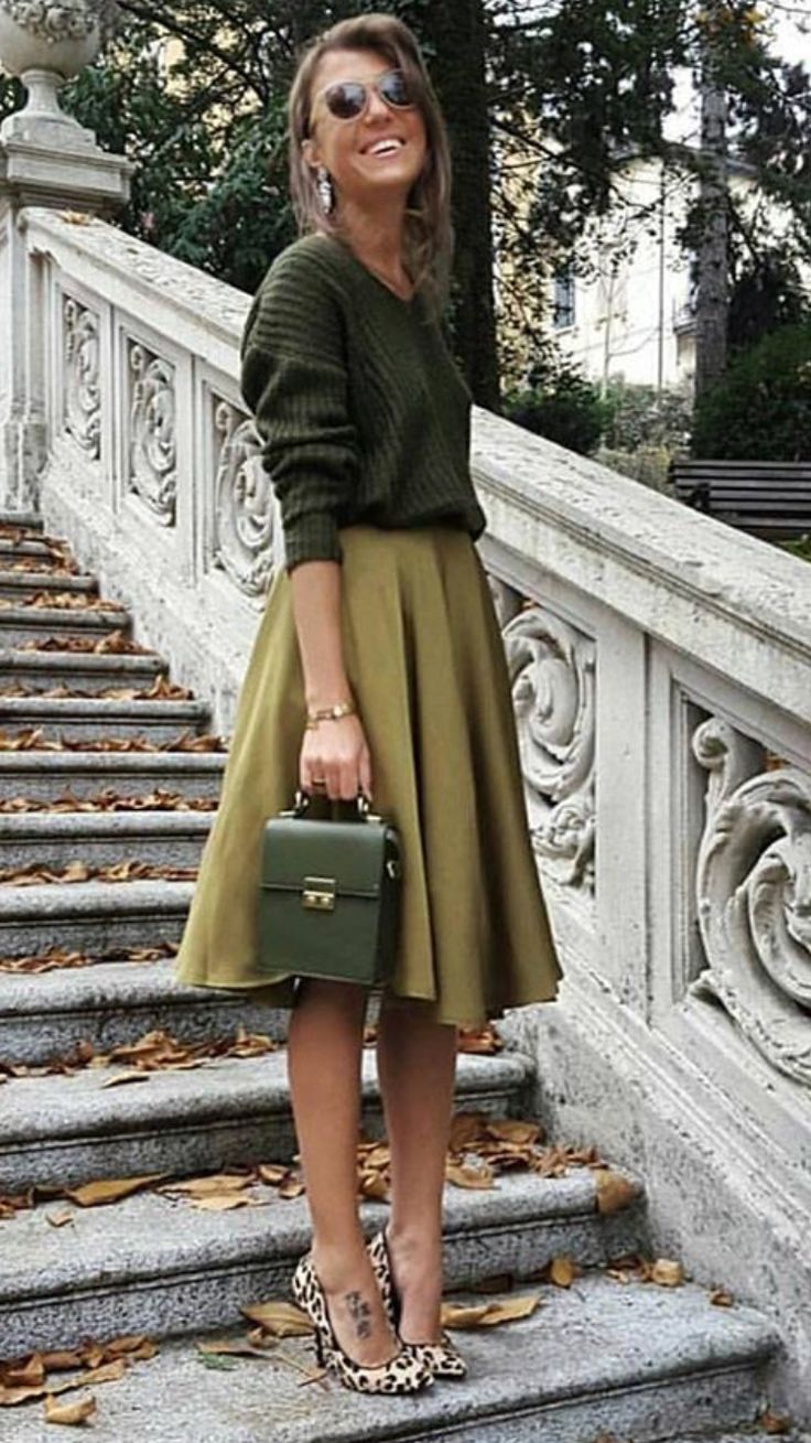 Spring / Summer 🔆 Edgy Work Outfits, Job Interview Outfit, Olive Skirt, Green Knit Sweater, Cozy Winter Outfits, Rock Outfit, Trendy Skirts, Popular Outfits, Cute Winter Outfits