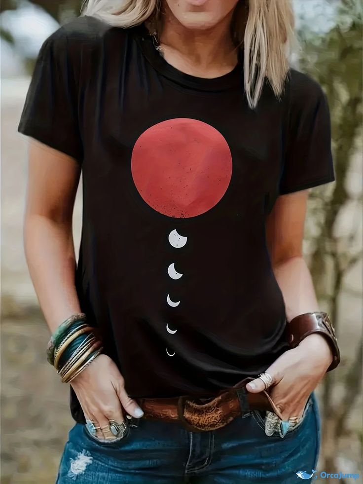 Orcajump - Plus Size Luna Moon Print T-shirt, Women's Plus Casual Round Neck Slight Stretch T-shirt Summer Moon Print Crew Neck Top, Summer Short Sleeve Top With Moon Print, Casual Short Sleeve T-shirt With Moon Print, Black Moon Print Graphic Tee, Black Graphic Tee With Moon Print, Black Summer Top With Moon Print, Black Short Sleeve Top With Moon Print, Casual Moon Print Short Sleeve T-shirt, Black Short Sleeve Shirt With Moon Print