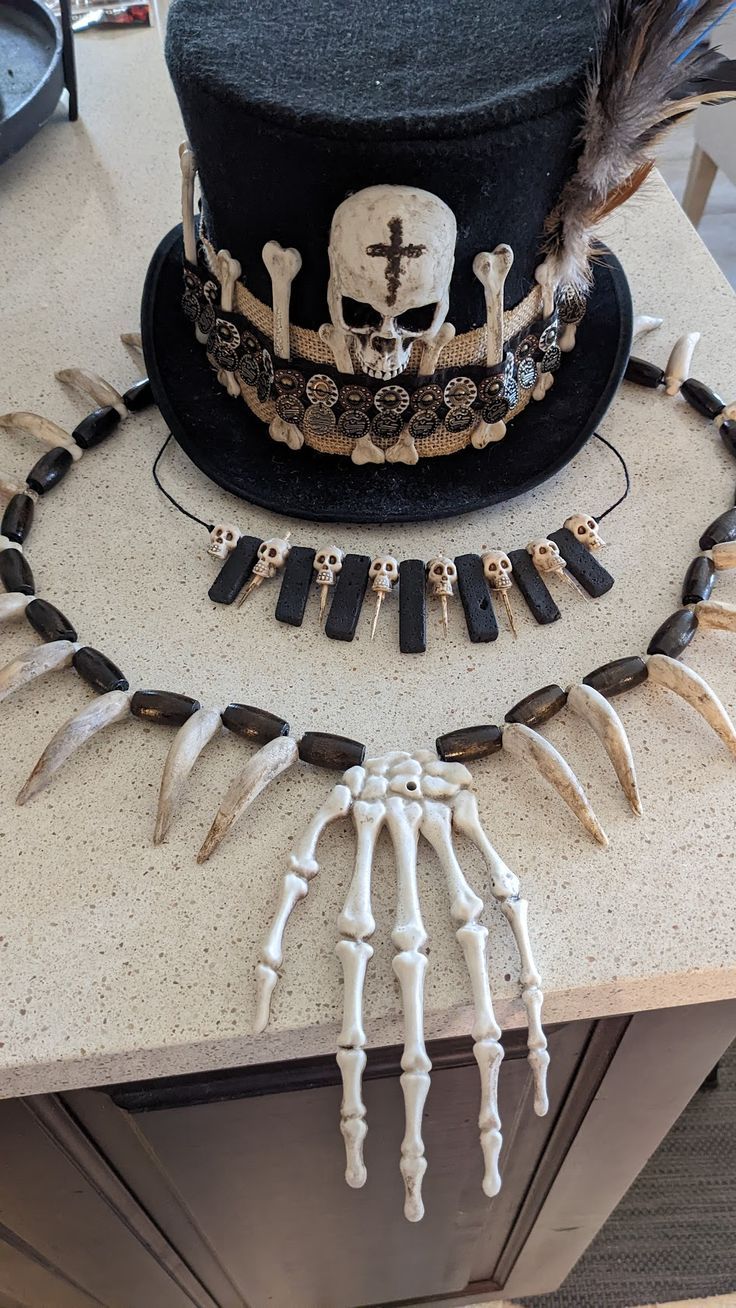 voodoo witch doctor costume Witch Doctor Decorations, Witch Doctor Halloween Decorations, Witch Doctor Aesthetic, Diy Witch Doctor Costume, Voodoo Witch Costume Diy, Diy Voodoo Costume, Voodoo Man Costume, Female Witch Doctor Costume, Emo Pirate