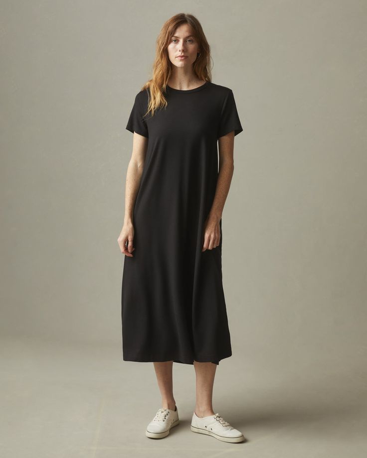 Flex Maxi Dress - Meteorite Classic Stretch Midi Dress, Classic Solid Color Maxi Dress, Classic Fitted Dress With Side Slits, Classic Stretch Short Sleeve Midi Dress, Fitted Minimalist Midi Dress, Classic Midi Length Elastane Dresses, Minimalist Fitted Midi Dress, Sleek Midi-length Dresses With Minimal Stretch, Elegant Fitted Plain Maxi Dress