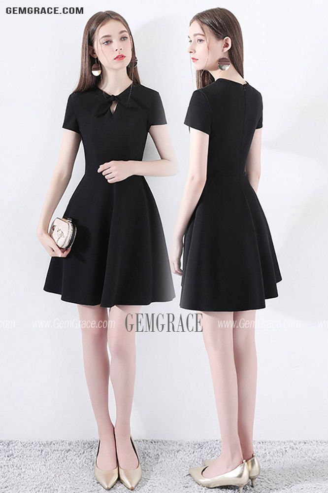 Retro Chic Short Sleeve Little Black Dress With Bow Knot Ref#HTX97005 at GemGrace. #HomecomingDresses Shop now to get $10 off. Pro custom-made service for wedding dress, formal dress. View Homecoming Dresses,Short Homecoming Dresses,Black Homecoming Dresses,Simple Homecoming Dresses,Modest Homecoming Dresses,Semi Formal Dresses for more ideas. Click to shop now! #BuyableHomecomingDresses Homecoming Dresses Modest, Black Dress With Bow, Dresses Semi Formal, Modest Homecoming Dresses, Trendy Dress Styles, Simple Homecoming Dresses, Black Dresses Classy, Black Homecoming Dress, Semi Formal Dresses