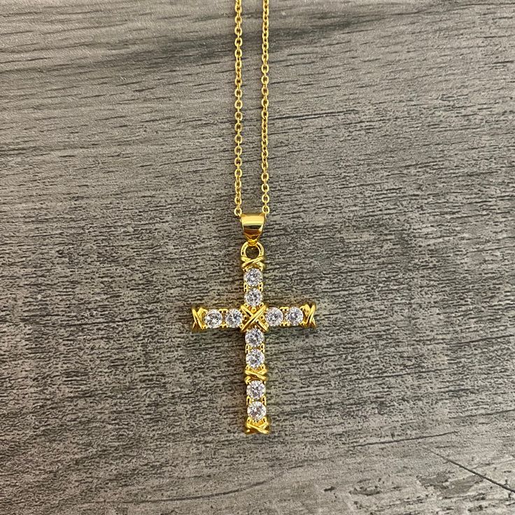 -Gold plated necklace. -Pendant measurement: 2.5cm long, 2cm wide -Chain measurement: 1mm thickness, 20” long + 2” extensor. Spiritual Clavicle Chain Cross Pendant Necklace, Adjustable Gold Plated Cross Pendant Necklace, Gold Plated Adjustable Chain With Cross Pendant, Gold Plated Cross Pendant Jewelry With Adjustable Chain, Gold Plated Cross Pendant Necklace With Adjustable Chain, Gold Plated Chain Necklace With Cross Pendant, Gold Plated Pendant Cross Necklace, Metal Cross Pendant Necklace With Adjustable Chain, Metal Clavicle Chain Necklace With Cross Pendant