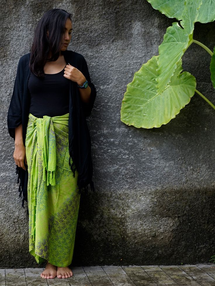 Green Sarong | Floral Sarong | Handmade Sarong | Beach Cover Up | Sarong Cover Up | Beach Wrap | Pool Wrap | Summer Cover Up Sarong Skirt Outfit, Sarong Tying, Summer Cover Up, Cover Up Beach, Sarong Skirt, Skirt Wrap, Batik Design, Coverup Beach, Beach Wrap