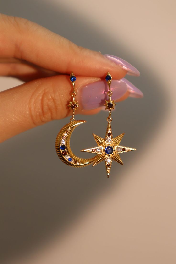 Star Cuff Earrings, Moon Aesthetic Jewelry, Dream Jewelry Earrings, Moon Ring Gold, Gold Moon Jewelry, Star Themed Jewelry, Celestial Jewelry Aesthetic, Gold Celestial Jewelry, Gold Elegant Jewelry