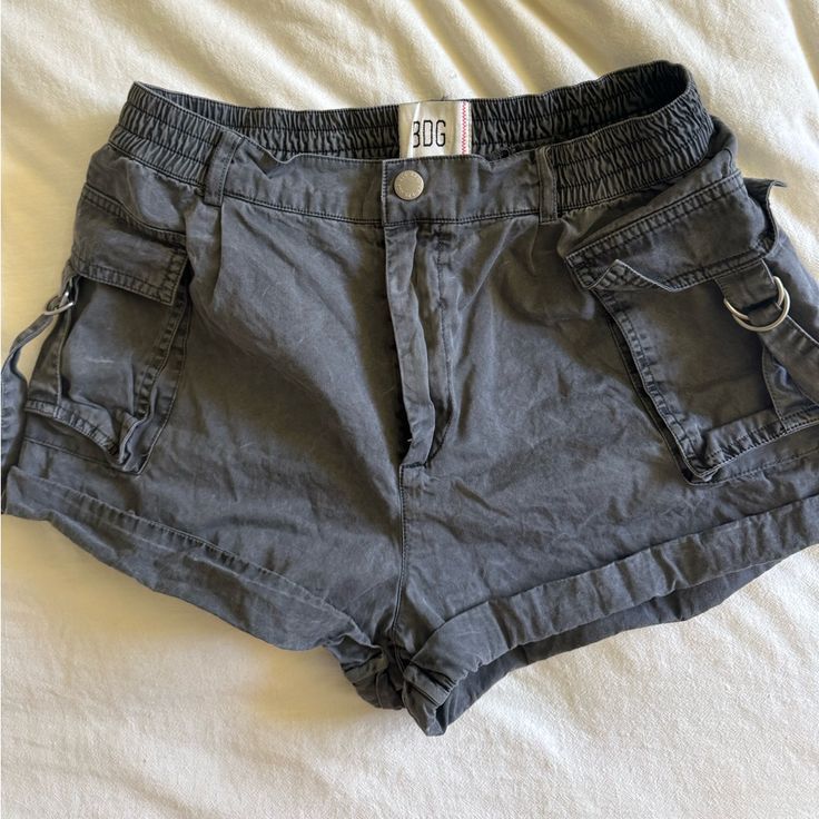 Cargo Shorts, Never Worn. How To Style Cargo Shorts, Boy Shorts Outfit Women, Emo Shorts, Low Rise Cargo Shorts, Tights Under Shorts, Women Cargo Shorts, Cargo Shorts Outfits Women, Cargo Shorts Outfit, Halloween H20