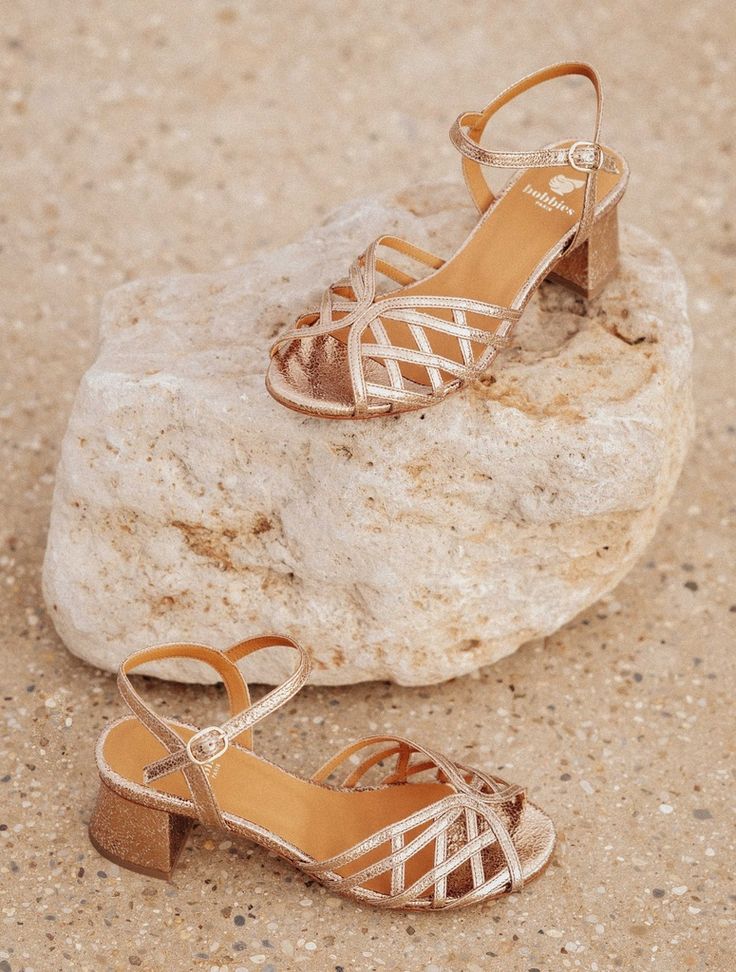 Salma Or Sépia - Sandales à petits talons en cuir lamé doré - Chaussures de mariage et cérémonie Leather Wedding Shoes, Wedding Shoes For Bride, Shoes For Bride, Leather Wedding, Gold Lame, Bride Shoes, Gold Colour, Summer Season, Wedding Shoes