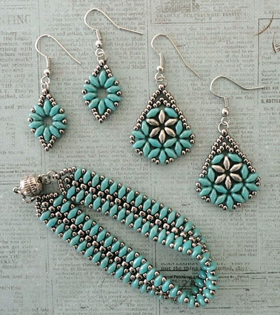 the turquoise beaded jewelry set is on display