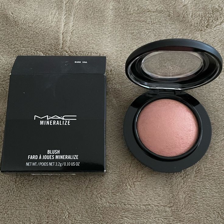 Brand New! Shade: Warm Soul Mac Warm Soul Blush, Mac Warm Soul, Mac Mineralize Blush, Blush Color, Blush Makeup, Flash Sale, Makeup Products, Womens Makeup, Flash