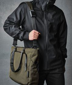 Bravo Tote Casual Outdoor Laptop Bag, Casual Waterproof Laptop Bag For Everyday, Modern Laptop Bag For Outdoor Activities, Durable Functional Commuting Bags, Modern Durable Bags For Outdoor Activities, Durable Functional Bags For Commuting, Commuting Laptop Bag With Functional Pockets, Functional Leather Laptop Bag For Outdoor, Laptop Bag With Functional Pockets For Commuting