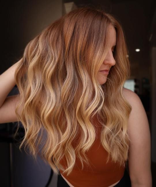 Auburn Hair with Strawberry Blonde Highlights Natural Strawberry Blonde Hair, Copper Blonde Balayage, Auburn Blonde Hair, Natural Auburn Hair, Dark Strawberry Blonde Hair, Reddish Blonde Hair, Light Auburn Hair, Dark Strawberry Blonde, Copper Blonde Hair