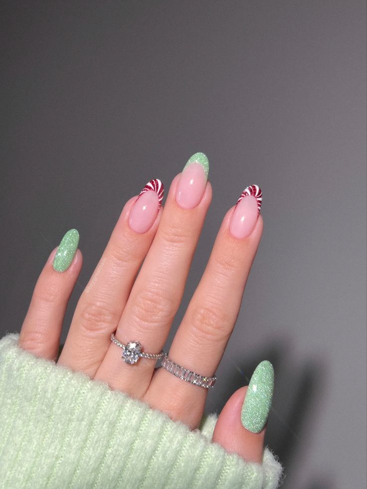 #nails #nailart #christmasnails #candycane #holidaynails #frenchtipnails #glitternails # Festive Christmas Nails, Mint Green Nails, Candy Cane Nails, Red Christmas Nails, Cute Christmas Nails, Simple Gel Nails, Christmas Nails Acrylic, Nail Swag, Festival Nails