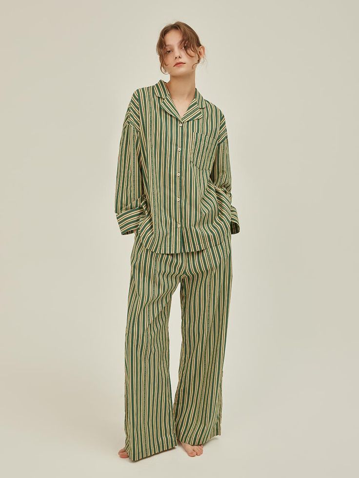 Composition : Cotton 100%Country of Origin : Republic of Korea Pajama Couple, Striped Pajama Pants, Silk Pjs, Couple Fits, Classic Pajamas, Loungewear Outfits, Ballet Clothes, Striped Pyjamas, Clothing Inspiration