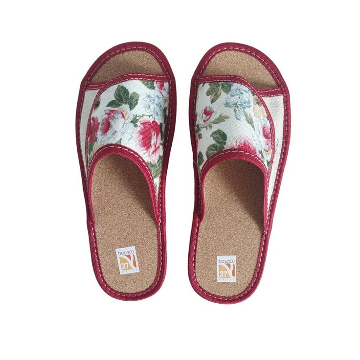 Women's handmade open flip-flops are made of linen fabric, the lining is made of natural leather. The insole under the foot is made of natural cork. The sole is made of a synthetic material with a very long durability. They are light, durable and very comfortable. Perfect for indoor use.Available in sizes 36-41 and in a different color in another auction.  See our other products : https://bosacoslippersfamily.etsy.com Indoor Closed Toe Slippers For Summer, Summer Indoor Closed Toe Slippers, Closed Toe Indoor Slippers, Summer Indoor Slip-on Slippers, Beige Slippers With Rubber Sole For Summer, Summer Beige Slippers With Rubber Sole, Beige Summer Slippers With Rubber Sole, Comfortable Indoor Sandals For Summer, Summer Cork Sandals With Leather Sole