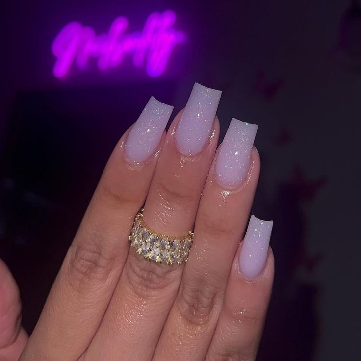 40 Classic Acrylic Nails to Inspire You Square Nails Lavender, Glossy White Nails, Classic Acrylic Nails, Light Purple Nails, Tapered Square Nails, White Glitter Nails, Nude Nail, Lavender Nails, Nude Nail Designs