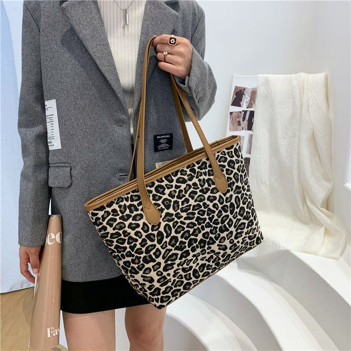 Animal Print Handbag – Tristar Boutique Animal Print Handbags, Animal Print Tote Bags, Animal Print Design, Aesthetic Bags, Printed Canvas Tote Bag, Casual Tote Bag, Latest Bags, Trendy Tote Bags, Black Leopard Print