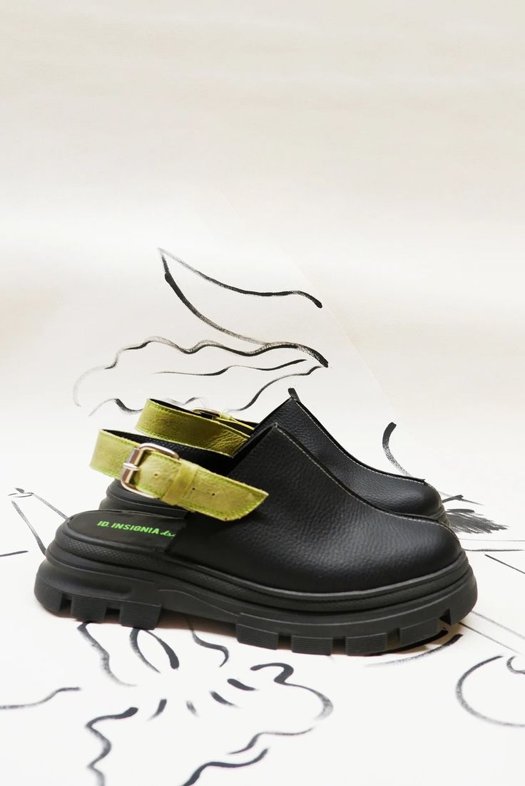 The Jungla Clog - Black – INSIGNIA dsgn - International Comfortable Shoe Outfits, 2025 Shoes Trends Women, Fashion Rebranding, European Footwear, Artistic Shoes, Copenhagen Design, Funky Shoes, Color Making, Platform Clogs