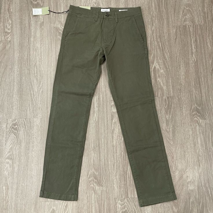 “Slim Chinos” From Goodfellow & Co. In A Size W30/L32. Please Refer To Photos For Condition And Approximate Measurements. Ships Within Two Business Days. Slim Fitted Pants With Five Pockets, Casual Tapered Straight Bottoms, Fitted Slim Cotton Bottoms, Casual Fitted Jeans With Welt Pockets, Casual Slim Workwear Pants, Casual Slim Work Pants, Green Casual Bottoms For Business Casual, Slim Fit Straight Bottoms For Spring, Spring Slim Fit Straight Bottoms