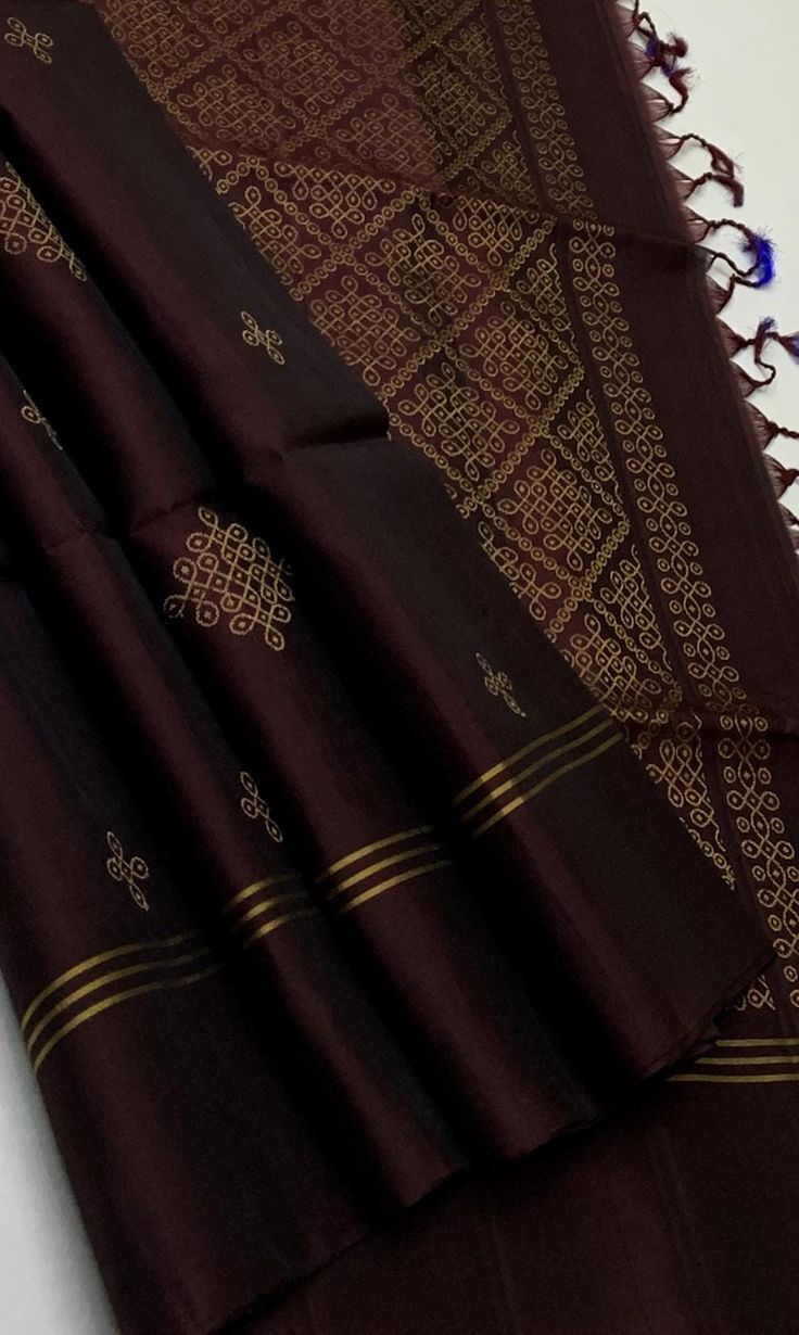 Www.saranyafashion.com WhatsApp +919833331188 Telegram  Shipping worldwide SFDWS Pure handloom borderless bhutta  design Double warp soft silk sarees collections ..with contrast pallu blouse   Silkmark Certified* Brown Handloom Dupatta For Diwali, Handloom Chanderi Brown Dupatta, Brown Handloom Chanderi Dupatta, Brown Handloom Chanderi Saree, Brown Chanderi Handloom Dupatta, Brown Chanderi Handloom Saree, Brown Chanderi Dupatta With Traditional Patterns, Brown Handloom Dupatta For Festivals, Brown Handloom Saree For Puja