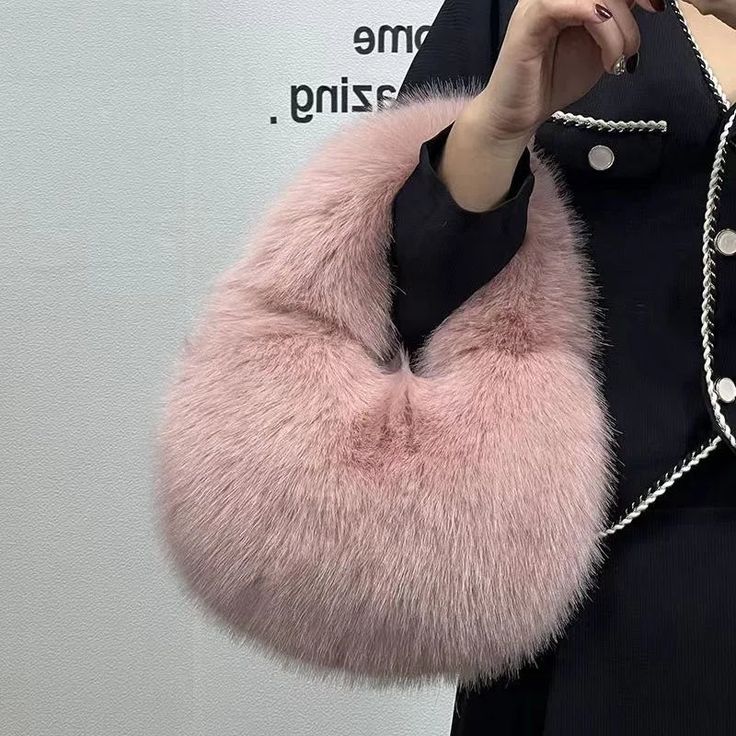 Shipping: Worldwide Express Shipping AvailableDelivery time: 🚚7-15Days Fast ShippingReturns: Fast refund,💯100% Money Back Guarantee.SPECIFICATIONSBrand Name: DKQWAITHandbags Type: Shoulder BagsTypes of bags: Shoulder & Crossbody BagsMain Material: Faux FurLining Material: COTTONShape: CircularPlace Of Origin: GUANG DONG ProvincePlace Of Origin: GUANG DONG ProvinceOrigin: Mainland ChinaCN: GuangdongHardness: SOFTPattern Type: SolidInterior: Cell Phone PocketDecoration: AppliquesExterior: noneOc Winter Purses, Winter Handbags, Fur Top, Moon Bag, Luxury Winter, Fur Bag, Ladies Clutch, Bag Luxury, Small Tote