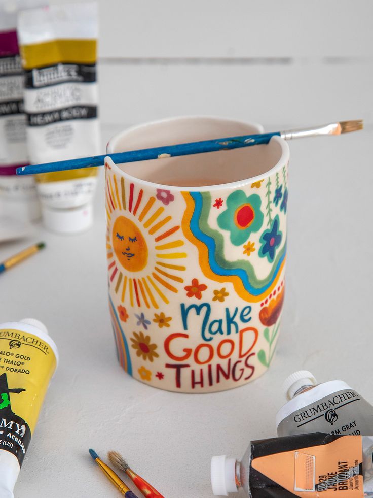 Painter's Cup|Make Good Things-view 1 Ceramic Paint Designs, Diy Paint Pottery, Paint Mugs Diy, Clay Mug Painting, Ceramique Painting Ideas, Pottery Painting Patterns, Mugs Painting Ideas, Cute Mugs Ceramics, Cups Designs Ideas