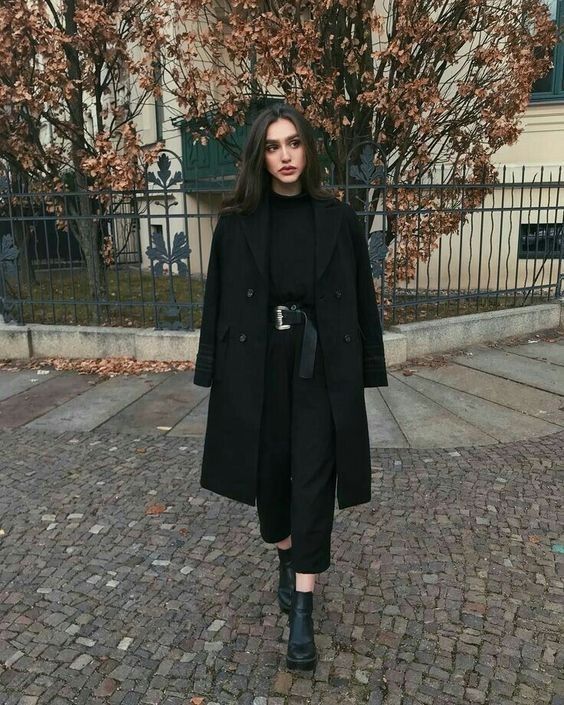 Stile Hijab, Shein Outfits, Black Clothing, Fashion Blogger Style, Looks Black, Outfit Trends, All Black Outfit, Coat Outfits, Mode Inspo