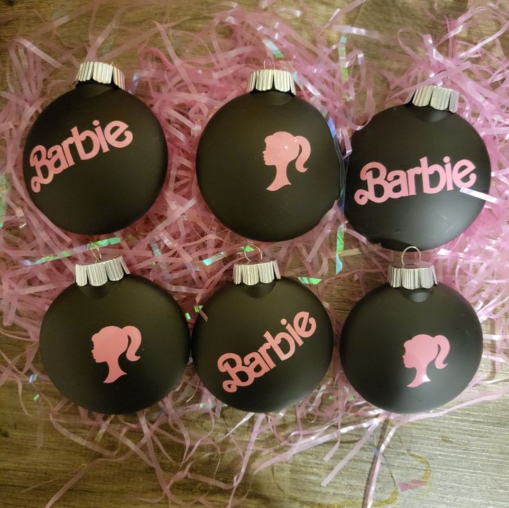 Barbie Ornaments - Christmas In July! Made To Order W/Black Glitter Filled Disc Ornaments & Pink Vinyl! Set Of 6! Super Cute Addition To All Barbie Trees!!! Pink Barbie Christmas Tree, Barbie Theme Christmas Tree, Barbie Themed Christmas Tree, Barbie Christmas Tree Ideas, Barbie Christmas Decor, Barbie Christmas Decorations, Christmas Ornaments Cricut, Pink And Black Christmas, Hot Pink Christmas