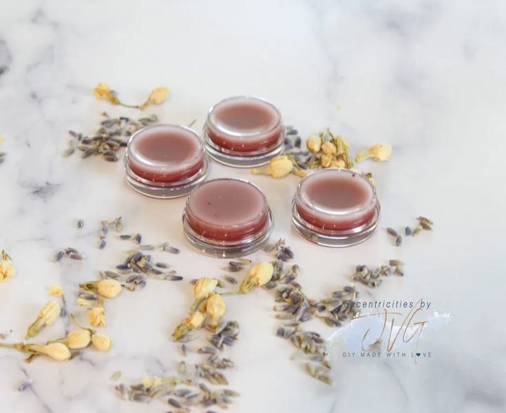 Lavender and Grapefruit Lip Tint DIY Diy Lip Tint, Lip Tint Diy, Natural Lip Balm Recipe, Lip Balm Diy, Benefits Of Lavender, Handmade Lip Balm, Lavender Benefits, Lip Balm Recipes, Diy Lip Gloss