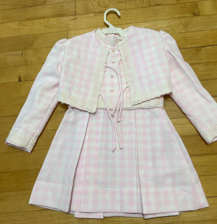 VTG Dorissa Pink Checked Summer Church Dress Set - Dress Jacket  - SZ 5YR Darling quality made set by Dorissa of Miami.  Photos do not do it justice.   Includes dress and jacket, great for church wearing.  Measures:  C: 24  L: 23 inches Fitted Cotton Sets For Dress-up, Spring Long Sleeve Daywear Sets, Long Sleeve Sets For Spring Daywear, Elegant Spring Dress-up Sets, Elegant Long Sleeve Dress-up Sets, Vintage Long Sleeve Dress For Dress-up, Vintage Long Sleeve Dresses For Dress-up Occasions, Vintage Long Sleeve Dresses For Evening, Fitted Long Sleeve Dress-up Sets