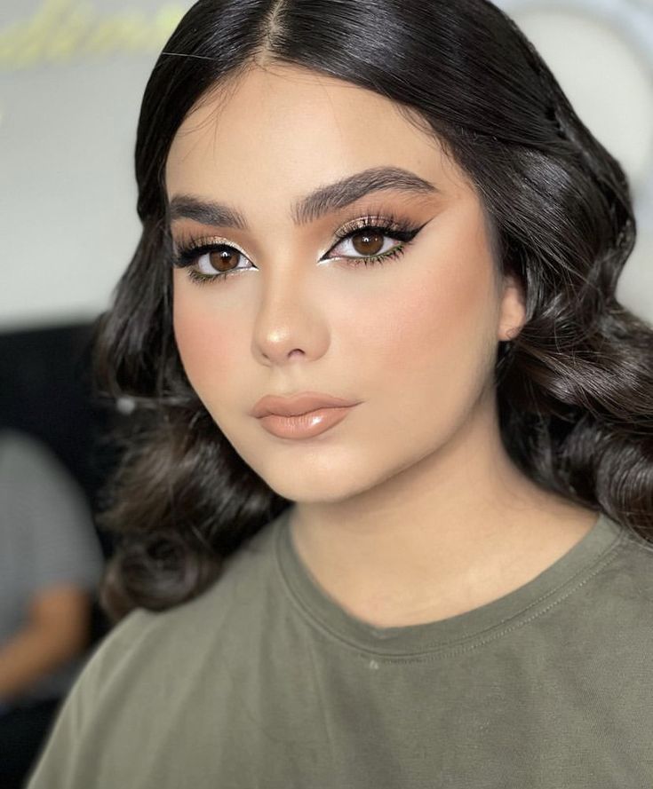 Makeup Ideas Wedding, Makeup Social, Quinceanera Makeup, Bentuk Alis, Prom Eye Makeup, Subtle Makeup, Graduation Makeup, Nude Makeup, Glamour Makeup