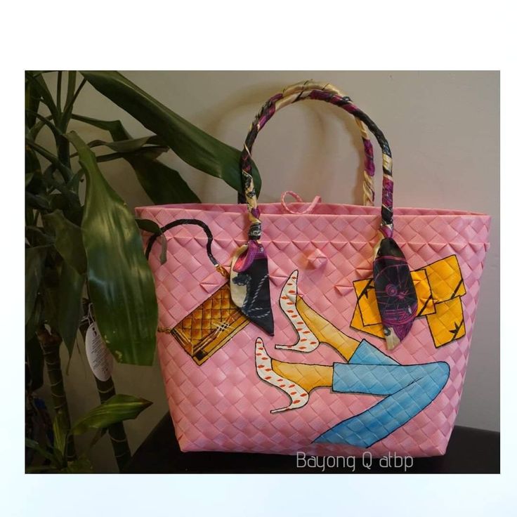 Bayong Handpainted available in Medium size  Length 16 inches Height  11 inches Width    6 inches Beautiful Designs handpainted by our local artists Great addition to your bags collection It is very sturdy and easy to clean. Daily Use Pink Hand Painted Bag, Trendy Rectangular Hand Painted Bags, Handmade Artistic Pink Bag, Artistic Handmade Pink Bag, Pink Handmade Artistic Bag, Rectangular Hand Painted Bag, Bayong Bag, Art Bag, Cutest Thing Ever