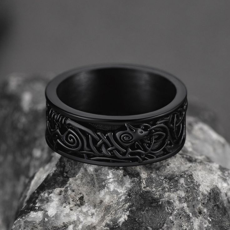 Viking Celtic Wolf Band Ring: This Celtic knot wolf ring features wolves bound by traditional Celtic knots. Wolf has the ability to make quick and firm emotional attachments, and trust their own instincts. This ring is highly polished and super comfortable to wear daily.   The unique design of the Celtic Knot Wolf ring makes it a suitable gift for good friends and families on birthdays, Christmas, Thanksgiving, New Year, and so on. Our fashion ring is well made and will make anyone look stylish Mens Viking Wedding Ring, Mens Gothic Wedding Rings, Wolf Rings For Men, Celtic Rings For Men, Goth Wedding Rings Men, Viking Rings For Men, Wolf Rings, Celtic Wolf, Viking Wedding Ring