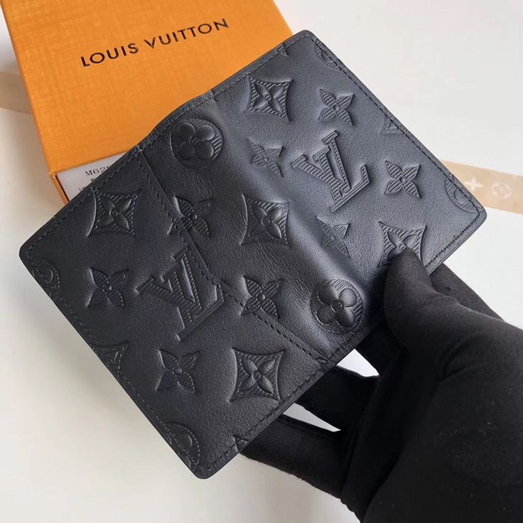 Peta Fashion Lu-Vi bags - 17688 A+ Excellent Quality copies; Contact us if you've any questions in your mind. Fan Fashion, Louis Vuitton Bag, Contact Us, Fashion Bags, Clutch Bag, Paper Bag, Louis Vuitton, Size 7, Mindfulness