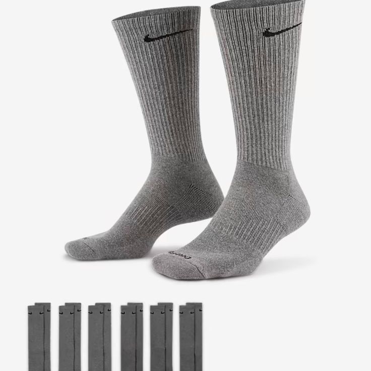 New With The Tag Authentic Training Crew Socks (6 Pairs) Nike Everyday Cushioned Size S - Yth 3y - 5y Wmn 4 - 6 Size M - Men’s 6-8; Women’s 6-10; Size L - Men’s 8-12; Wmn 10-13 Size Xl - Men 12 - 15 Power Through Your Workout With The Nike Everyday Cushioned Socks. The Thick Terry Sole Gives You Extra Comfort For Footdrills And Lifts, While A Ribbed Arch Band Wraps Your Midfoot For A Supportive Feel. Carbon Heather/Black Style: Sx6897-065 Comfort And Support. Power Through Your Workout With The Nike Socks Women, White Nike Socks, Dri Fit Socks, Nike Crew Socks, Vintage Socks, Nike Socks, Nike Workout, Nike Elite, Nike Accessories