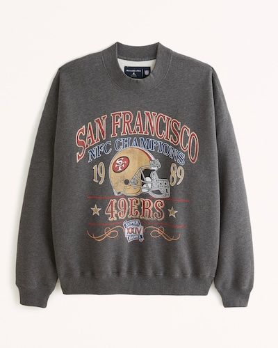 Classic sweatshirt in our softAF fleece fabric and oversized-fit silhouette, featuring San Francisco 49ers graphic detail at chest, crew neckline and banded hem and cuffs. Imported.