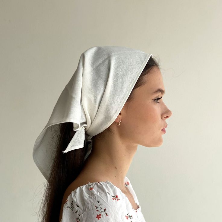 Trendy One Size Bandana For Spring, Spring Cotton Bandana, Adjustable Cotton Bandana For Summer, Adjustable Cotton Bandana For The Beach, Trendy White One-size Headscarf, White Cotton Headwrap For Summer, Cotton Bandana Headband For Spring, Cotton Bandana With Matching Headband, Spring Cotton Adjustable Bandana