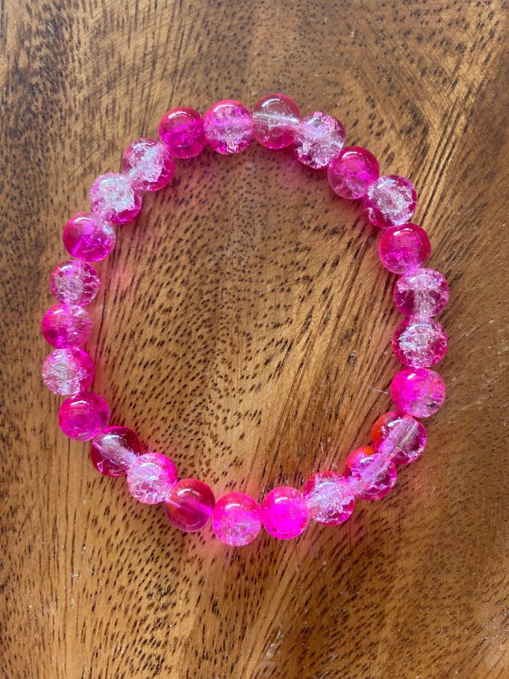 Super cute hot pink & clear stackable crackle glass bead bracelets. Would make great bridesmaids gifts or friendship bracelets. Beads are 8 mm in size with stretchy elastic fit. I also have 11 other colors to choose from or you can mix and match colors. Just specify in the personalization area or message me directly. This can also come as a wristlet keychain, hardware available in 5 different colors, for $3.00 extra. Customizable & personalizable. Free Shipping. Message me with any questions. Pastel Bracelet, Bracelets Beads, Glass Bead Bracelet, Match Colors, Fancy Beads, Wristlet Keychain, Crackle Glass, Glass Beaded Bracelets, Bead Bracelets