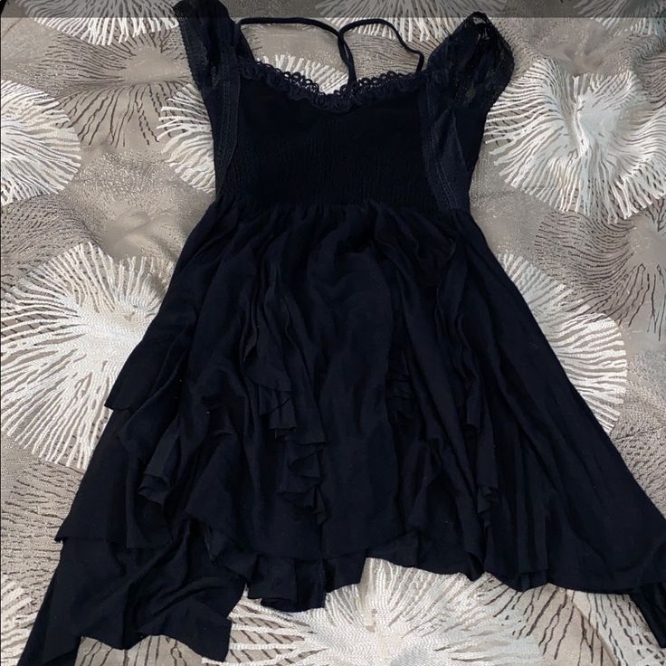 Free People Dress Size Xs Nwot Black Flowy Mini Dress For Casual Wear, Black Flowy Mini Dress For Casual Events, Flowy Black Mini Dress For Casual Wear, People Dress, Free People Black, Free People Dresses, Free People Dress, Free People, Black Dress