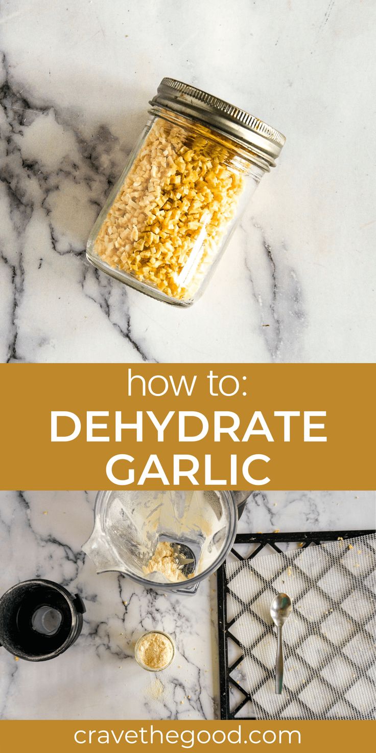 how to dehydraate garlic in a mason jar on a marble countertop