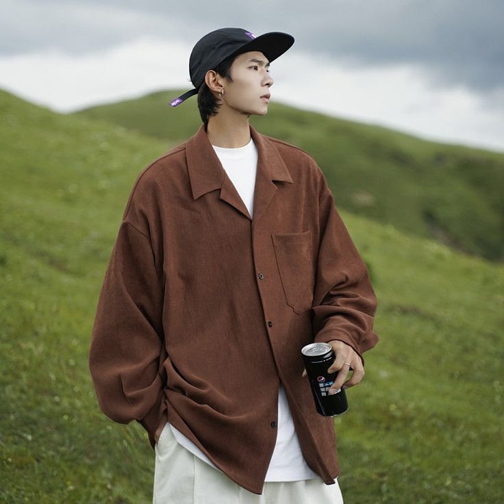 Baggy Button Up Shirt Outfits Men, Men’s Oversized Shirt, Men Oversized Shirt Outfits, Outfit Salopette, Oversized Shirt Men Outfits, Japanese Male Fashion, White Long Sleeve Shirts, Mens Oversized Shirt, Japan Men Fashion