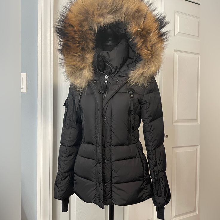 Preloved Excellent Condition Sam Down Puffer With Fur Hood Length 25” Bust 35” Fur Hood, Puffer Coat, Puffer, Jackets & Coats, Jackets For Women, Women Shopping, Black, Color