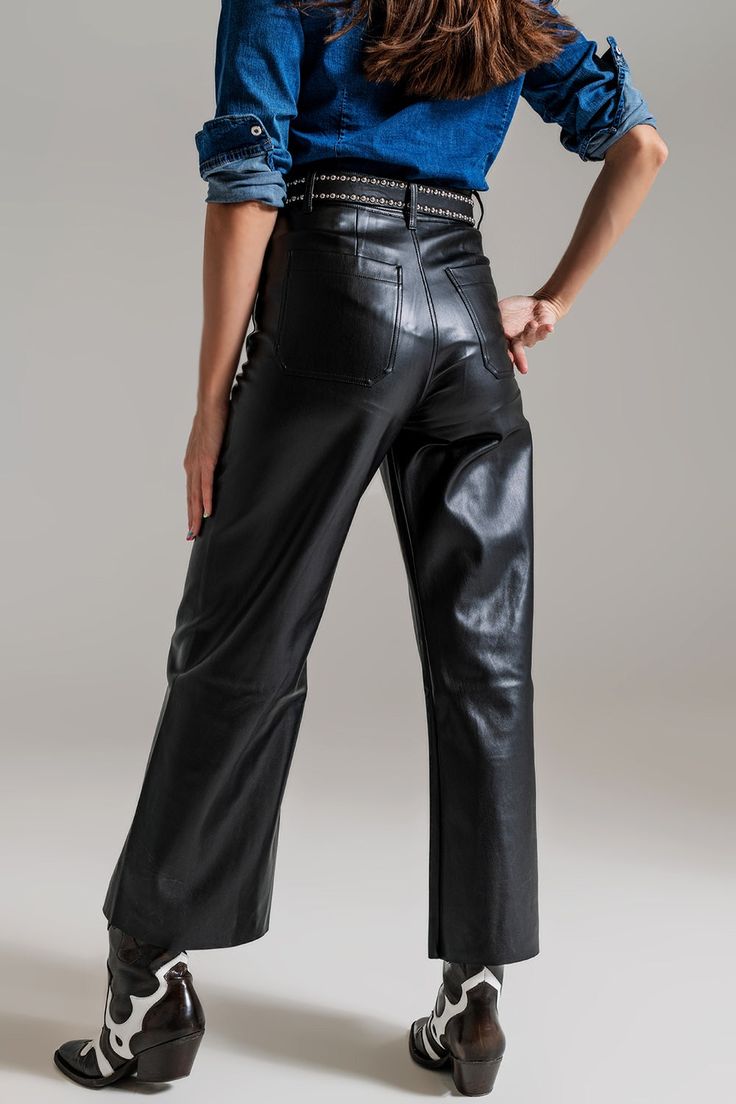 Elevate your fashion game with our Black Palazzo-Style Faux Leather Pants. Crafted for unforgettable moments, these ankle-length palazzo pants boast a luxurious faux leather finish with charming front pocket details. Constructed from a blend of 55% Polyester and 45% Polyurethane, these pants are designed to make a statement while maintaining a comfortable fit. Our model, with measurements 33-24-35 and a height of 5'8'', showcases these pants in size S, emphasizing their true-to-size fit. The hig Palazzo Style, Office Pants, Scarf Sale, Faux Leather Fabric, Wide Leg Pant, Pantalon Large, Faux Leather Pants, Palazzo Pants, Jumper Dress