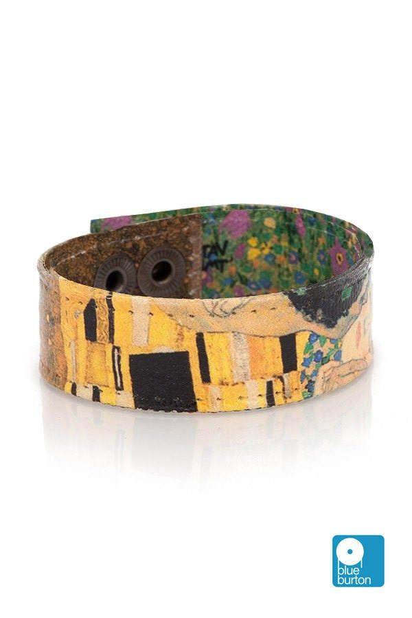 "Custom length x 0,6\" (1,5 cm) handmade canvas art bracelet for artlovers. The Kiss Gustav Klimt 1908; oil on canvas, 180 x 180 cm Galerie Belvedere, Vienna, Austria ➽ This unisex art bracelet is adjustable with 2 stainless brass closures. * Made of canvas and specially printed with ultra high resolution of the digital artwork. * Delivered in its special package with the painting's label. * Tracking Code to simply follow your items. * EXPRESS SHIPPING (3-5 days) upgrade $32.00. * MEASURE: Pleas Contemporary Adjustable Bracelet As Gift, Contemporary Adjustable Bracelets As Gift, Adjustable Contemporary Bracelet For Gift, Artsy Adjustable Gold Bracelet, Artsy Adjustable Gold Bracelets, Contemporary Handmade Adjustable Bracelets, Adjustable Artsy Gold Bracelet, Handmade Adjustable Contemporary Bracelets, Artistic Hand-painted Bracelets As Gifts