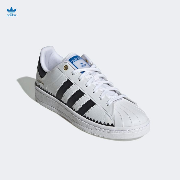 Adidas Originals Superstar OT Tech Shoes White / Black GZ7635 Men's Size 12 New! Step into the future of B-ball style in these classic shoes. Originally designed for sport. Comfortable anywhere. Merging elements of the past with modern detailing, these adidas Superstar OT Tech Shoes rethink basketball style for today. Updated proportions and a synthetic upper create a fresh, eye-catching silhouette. Taking design cues from contemporary basketball sneakers, they add a technical mesh tongue and se Sporty Custom Sneakers With Rubber Toe Cap For Streetwear, Adidas Sneakers With Rubber Toe Cap For Sports, Adidas Sneakers With Rubber Toe Cap, Tech Shoes, New Step, Basketball Style, Color Cloud, White Core, Adidas Originals Superstar