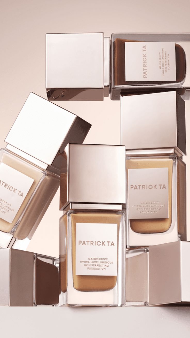 Patrick Ta’s New Liquid Foundation Gave Us Glowy, "Red Carpet" Skin Patrick Ta Foundation, Patrick Ta Makeup, Red Carpet Glam, Red Carpet Makeup, Red Eye Makeup, Patrick Ta, Luminous Skin, Body Hair Removal, Lip Hair