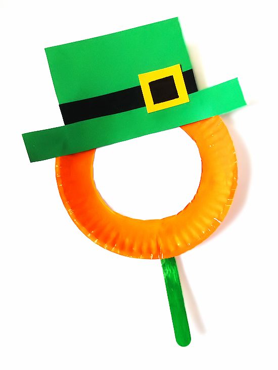 Paper Plate Leprechaun Mask St Paddy's Day Crafts For Kids, Paper Plate St Patricks Day Craft, Leprechaun Craft Prek, St Patricks Day Hats Preschool, St Paddy’s Day Crafts For Toddlers, Easy Leprechaun Craft Preschool, Leprechaun Art Preschool, St Patricks Day Easy Craft, St Pats Crafts For Kids