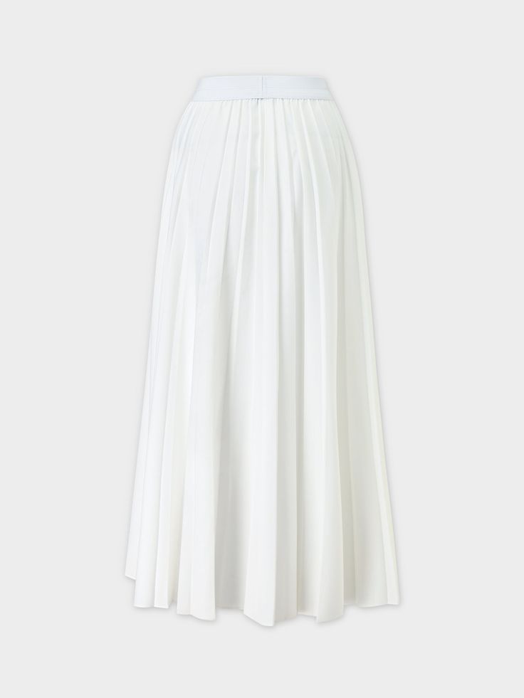 This White Pleated Maxi Skirt is a fundamental piece for any wardrobe. With a chic 1.5-inch waistband and flowing 37.5-inch length, it transitions from casual to dressy. Crafted from a material suitable for year-round wear, it presents a polished look thanks to its lack of lining. Perfect for those who desire both comfort and style. Teen Skirts, White Pleated Skirt, Pleated Maxi Skirt, Fantasy Gowns, Pleated Maxi, Dresses For Teens, Winter Looks, Polished Look, Skirts For Sale