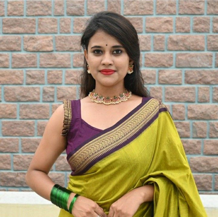 Women Sleeveless Blouse Design, Blouse Designs Latest Sevless, Sleeveless Blouses For Sarees, Silk Saree Blouse Designs Sleeveless, Kolar Neck Blouse Design, Plain Blouse Designs Latest Fancy, Blouse Designs Latest Sleeveless, Saree Blouse Designs Sleeveless, Sleeveless Blouse Designs For Silk Saree