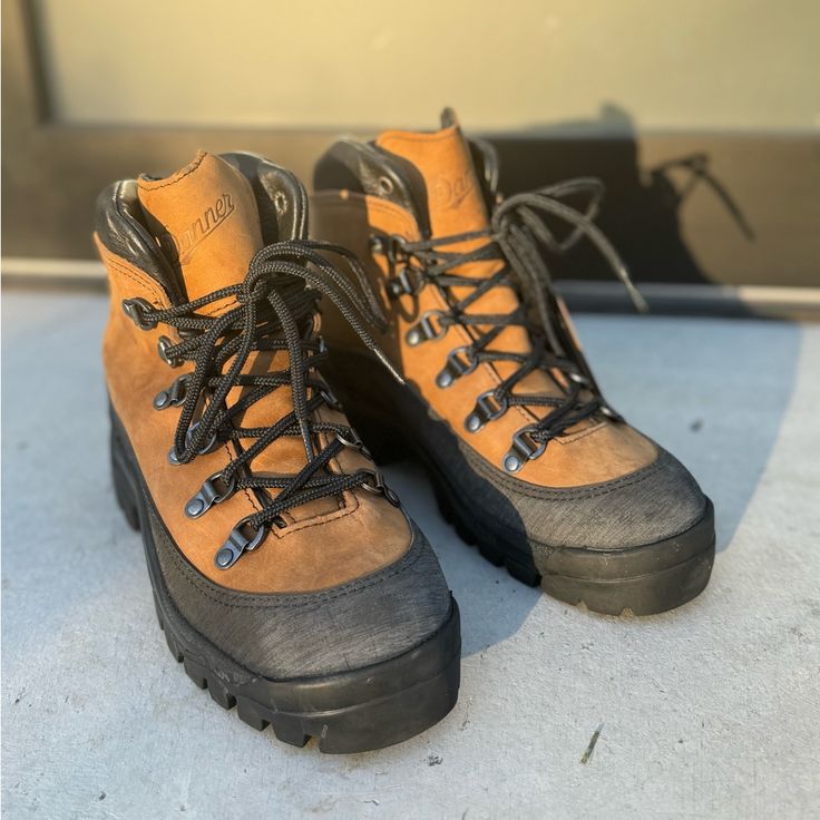 Danner Combat Hiker Boots Model #43513x Brown Leather Boots Brand New In Box. Excellent Condition!! These Are Men's Boots Made From Genuine Leather. They Are Designed To Be Comfortable Right Out Of The Box And Are More Supportive Than Other Hiking Footwear. The Boots Are Made With Gore-Tex Waterproof Liners, Durable Vibram Outsoles, And Full-Grain Leather. They Are Also Abrasion-Resistant And Can Hold Up To The Rugged Pacific Northwest Brown Boots With Rubber Sole For Outdoor Work, Brown Steel Toe Adventure Boots, Brown Steel Toe Boots For Adventure, Leather Steel Toe Adventure Boots, Brown Waterproof Boots With Vibram Sole, Brown Lace-up Hiking Boots With Vibram Sole, Brown Ankle Work Boots With Vibram Sole, Brown Lace-up Boots With Leather Sole For Hiking, Rugged Brown Boots With Vibram Sole