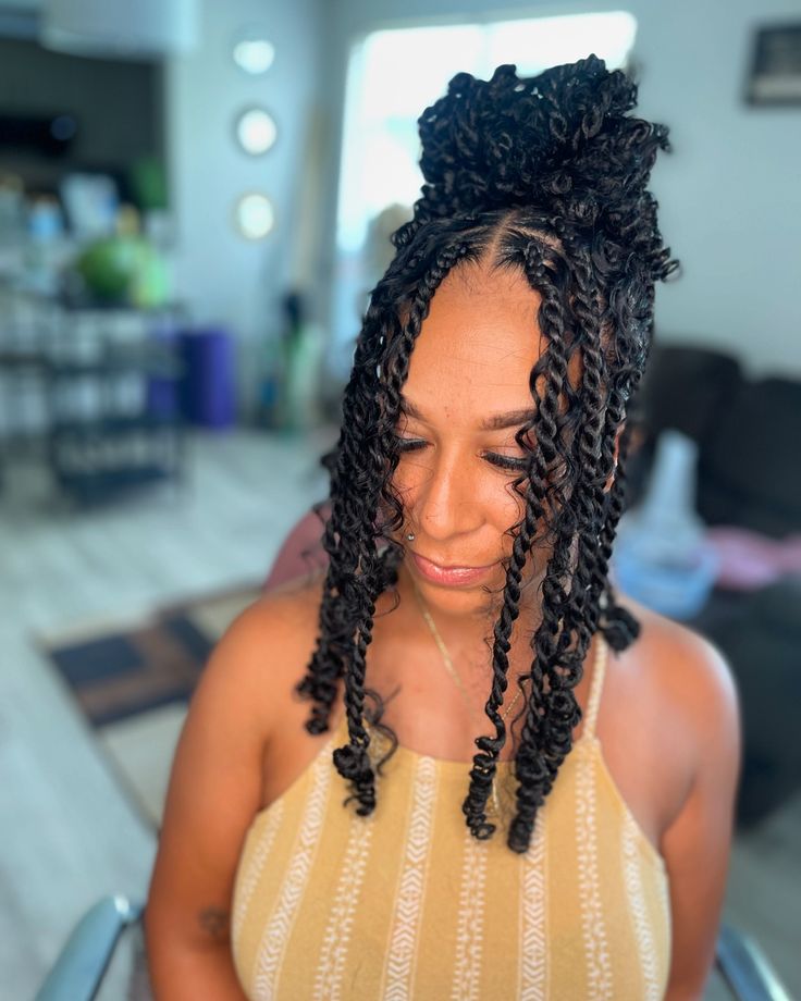 Boho Island Twist Bob, The beautiful @tifenichanel 🫶🏾🫶🏾 . . #jaxbraider #duvalbraids #duvalbraider #904braids #jaxbraiders #jacksonvillebraids #islandtwists #bohemiantwist Boho Island Twist, Twist Bob, Sengalese Twists, Island Twist, 4 Braids, Boho Twists, Box Braids Hairstyles, Protective Styles, Box Braids